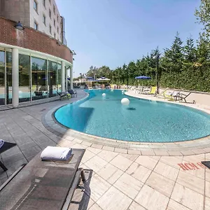 4* מלון Novotel Est